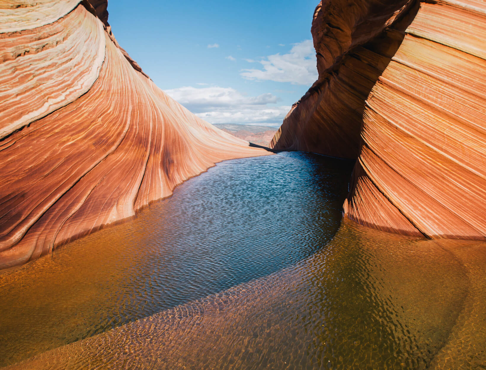 canyon with red stone