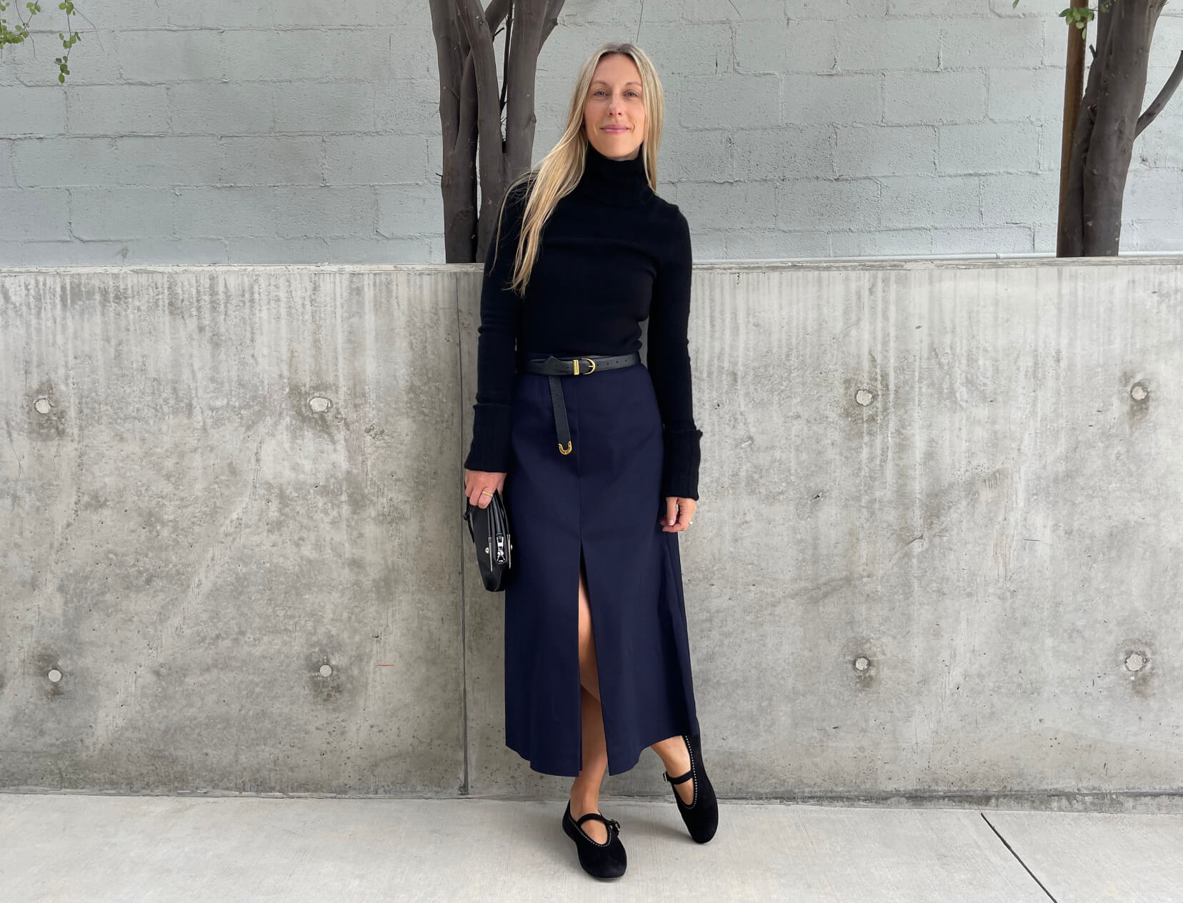 16 Navy Blue Pants Outfit Ideas, Courtesy of the Fashion Set