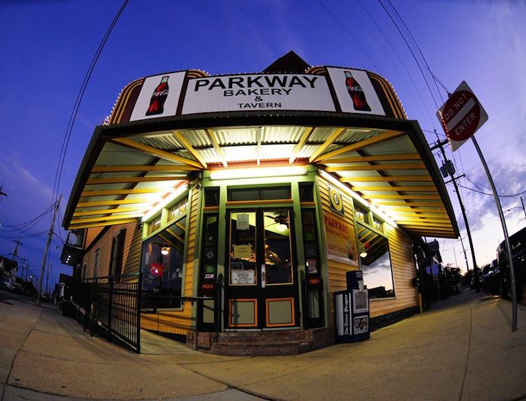 Parkway Bottle Koozie - Black – Parkway Bakery & Tavern