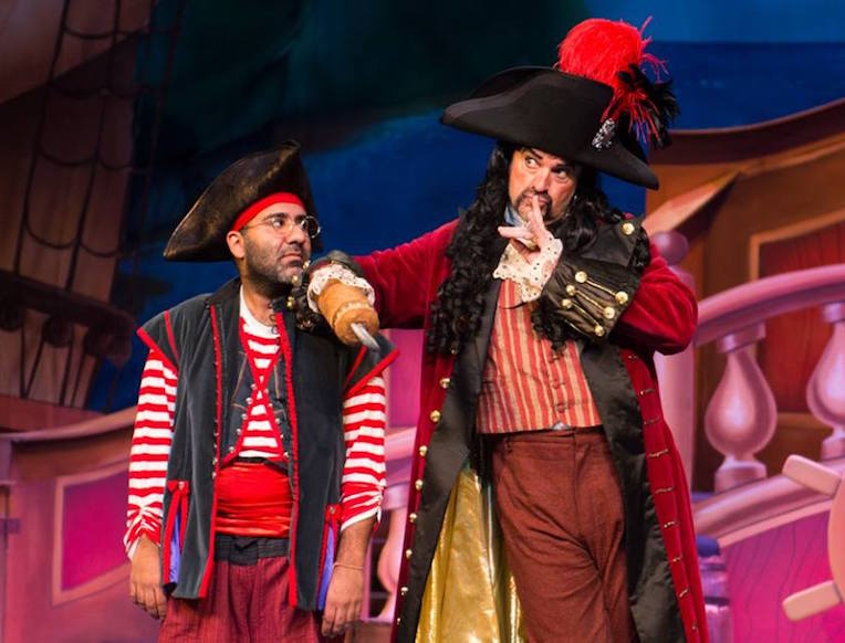 Peter Pan and Tinker Bell: A Pirates Christmas