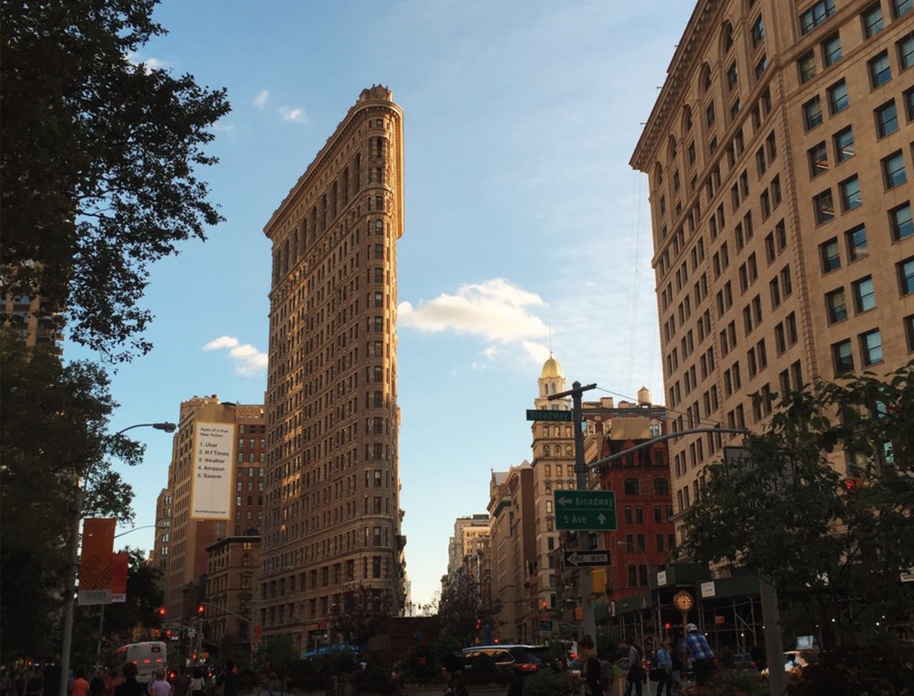 Where the goop Gang Spends the Workweek