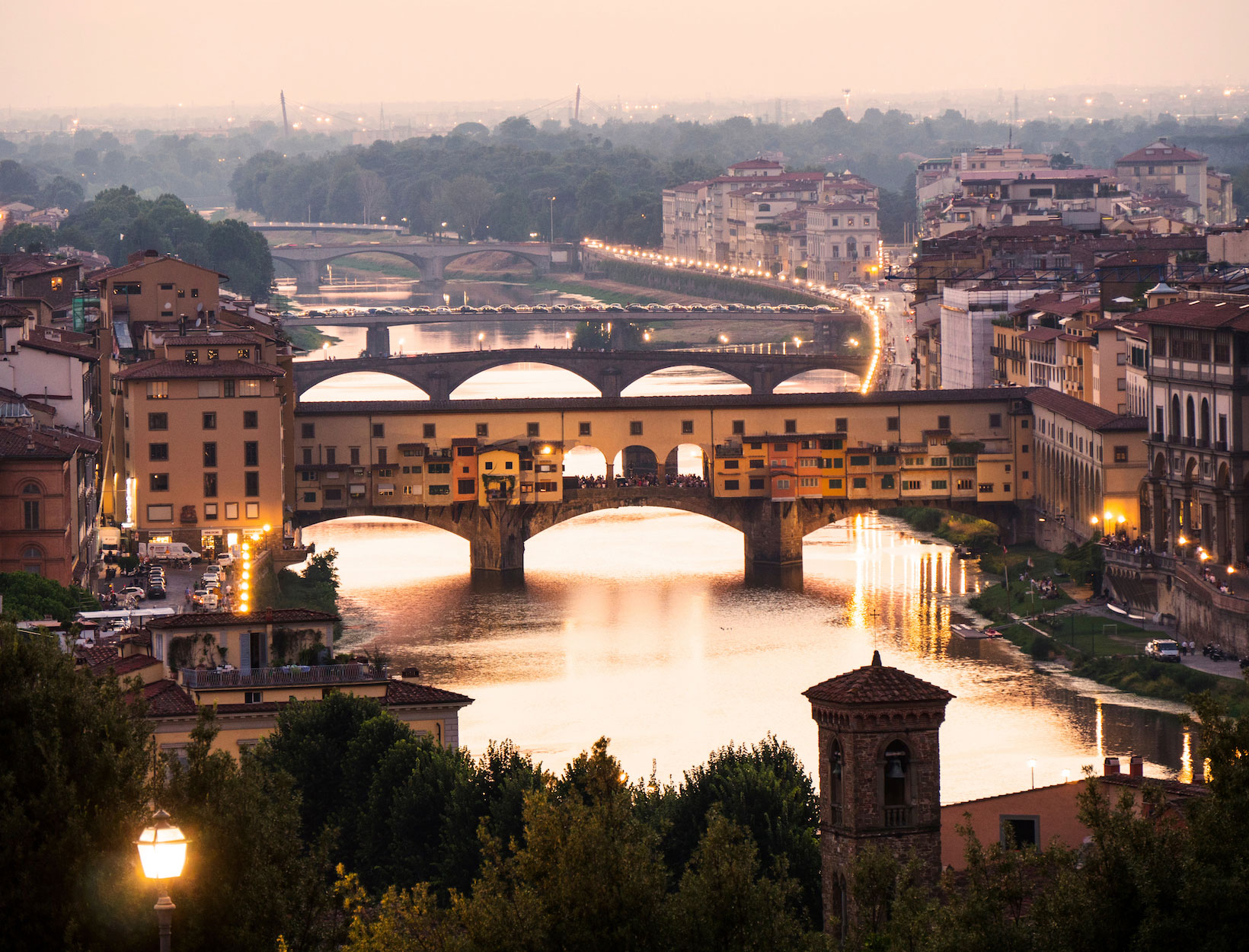 Should you drink water before or after coffee? - Ponte Vecchio