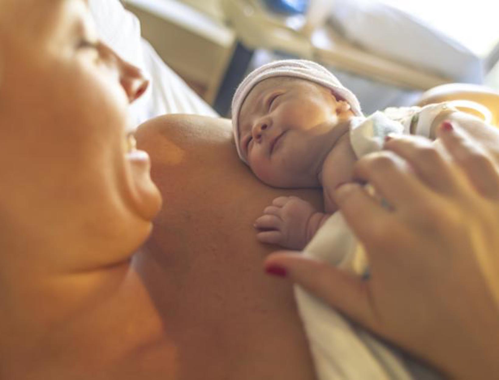 Not Bathing a Newborn Just after Birth Linked to Better Breastfeeding