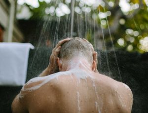 mens in shower moisturizer