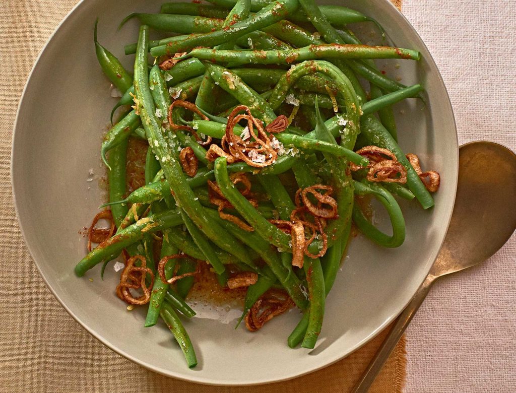 Green Beans in Spicy Brown Butter with Crispy Shallots Recipe | goop