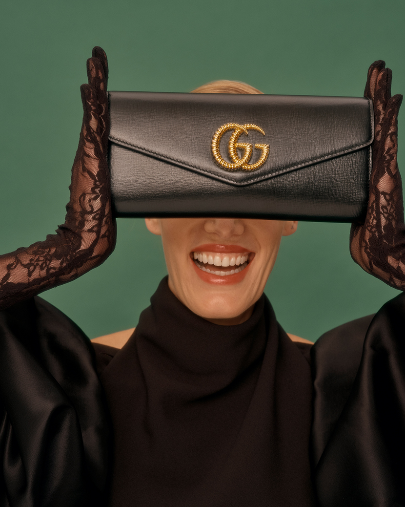 Gucci Model with clutch
