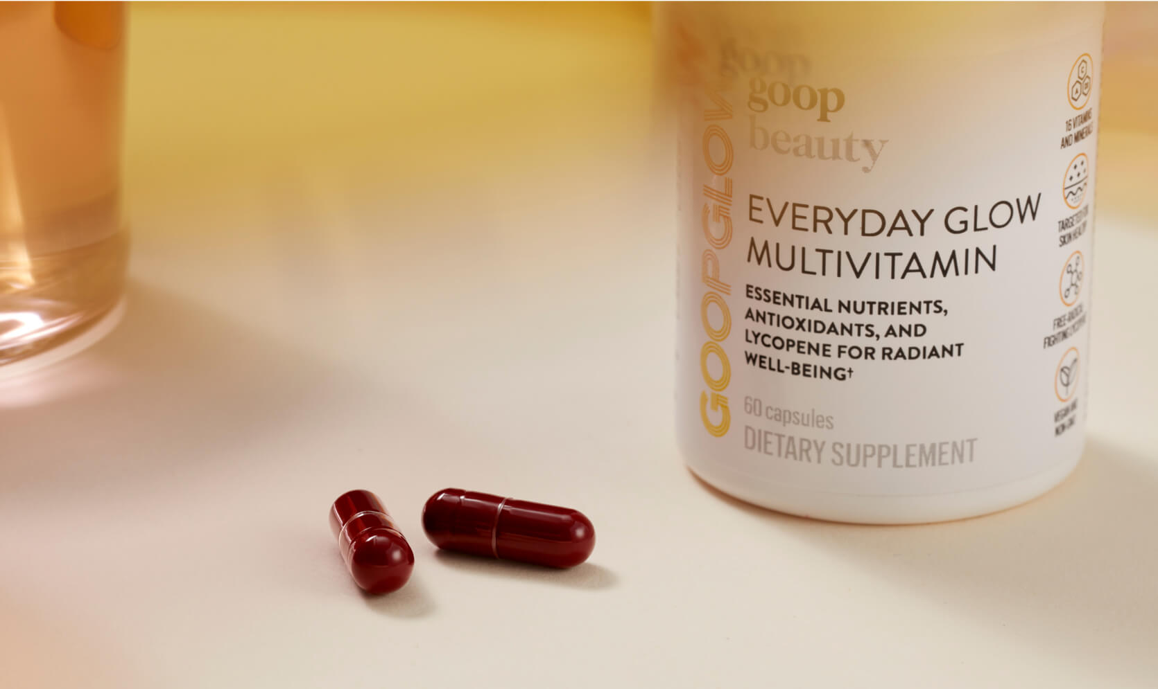 GOOP WELLNESS GOOPGLOW Everyday Glow Multivitamin