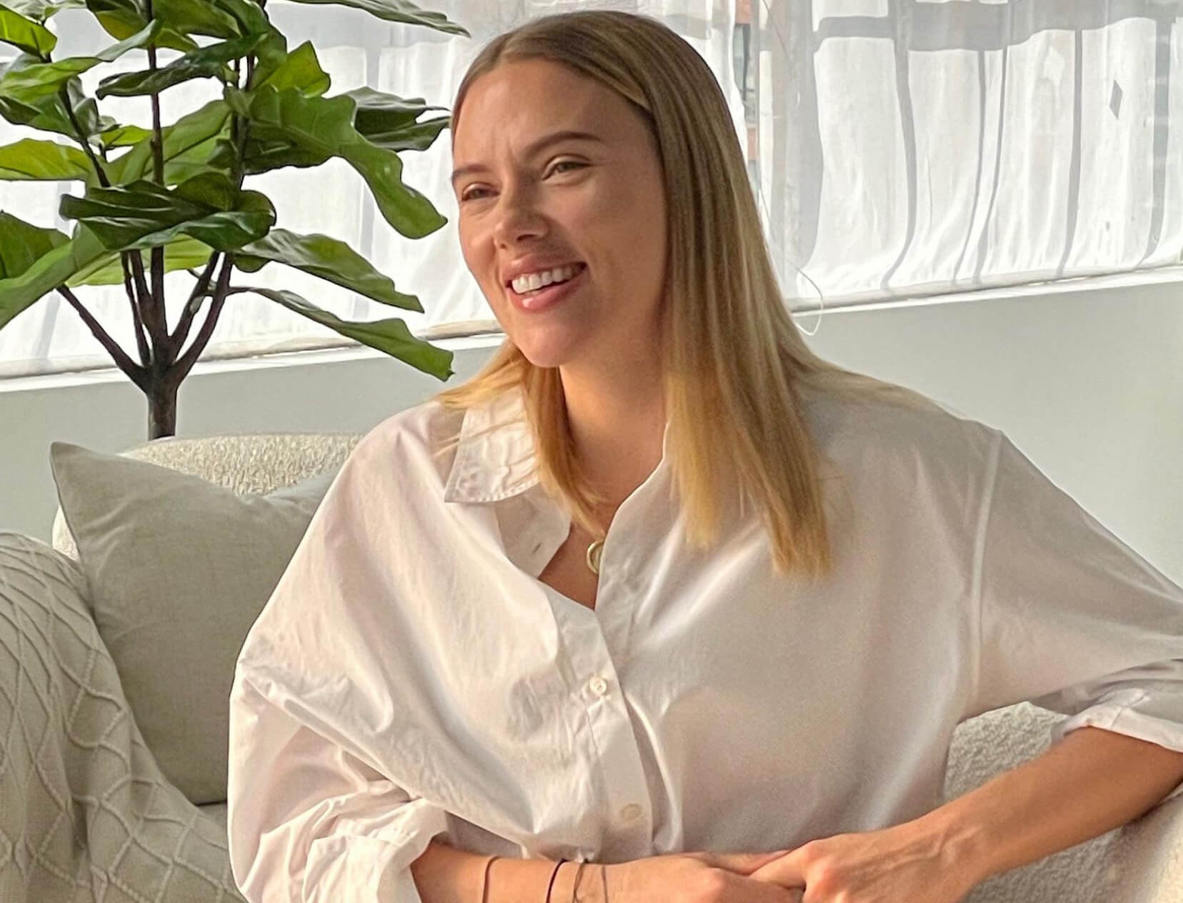 How Scarlett Johansson Gets Her Skin Ready in Under 3 Minutes